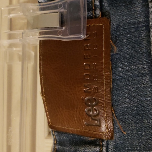 EUC Men's Lee Modern Series Slim Fit Tapered Leg Jeans Size 30 - Picture 7 of 8